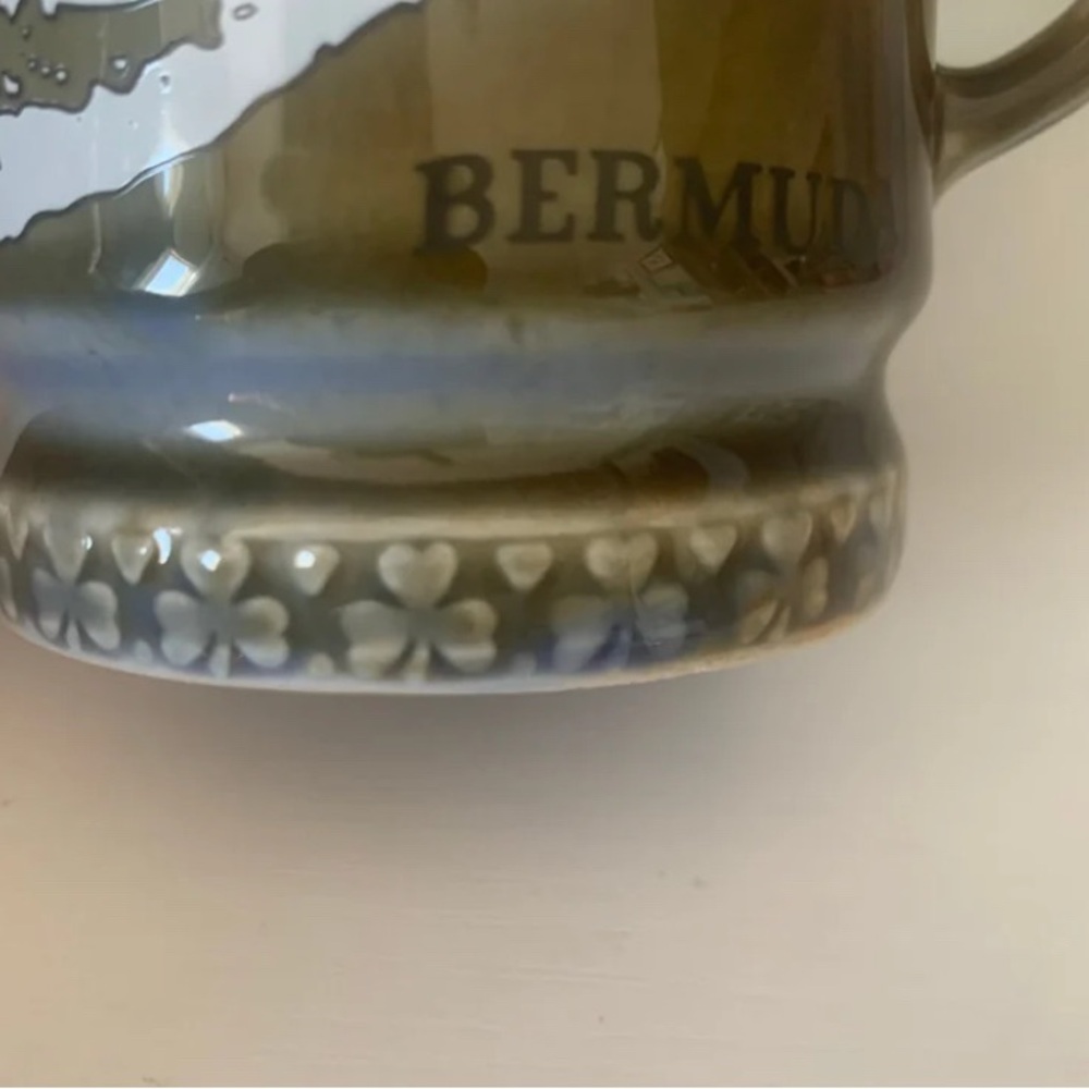 Two Irish Wade Porcelain Espresso Coffee Mugs/Tea Cups w/Shamrocks & Bermuda Map - Picture 7 of 11